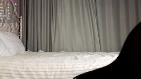 Snapshot of onemoreecall chatting on 02/20/25, 04:14 Lexi online show from 02/20/25, 04:14