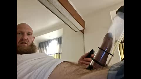 oneofakind69696969 online show from 10/06/25, 08:45