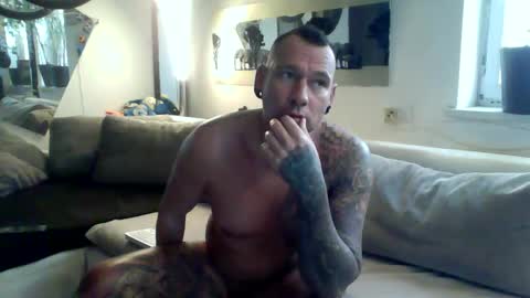 Snapshot of onepussycock chatting on 01/09/25, 09:27 .....mICha..... online show from 01/09/25, 09:27