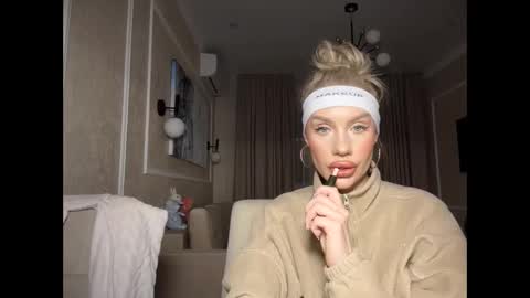 onesweet_baby online show from 02/07/25, 07:17