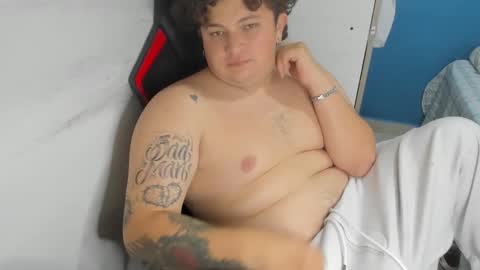 Andres INDEPENDENT MODEL online show from 11/14/25, 02:32