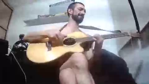 Giorgeo  Armani online show from 03/01/25, 07:08