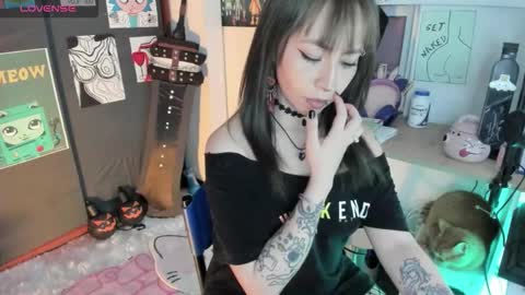 oni_dakotta online show from 10/25/25, 12:34