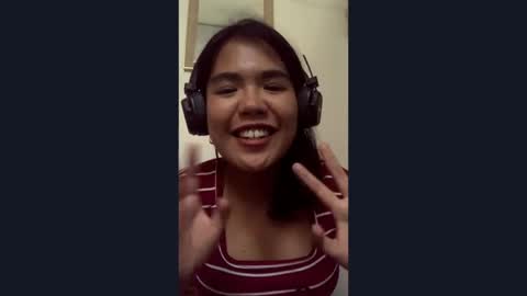 Snapshot of onitawydeven chatting on 04/06/26, 05:41 Sophia online show from 04/06/26, 05:41