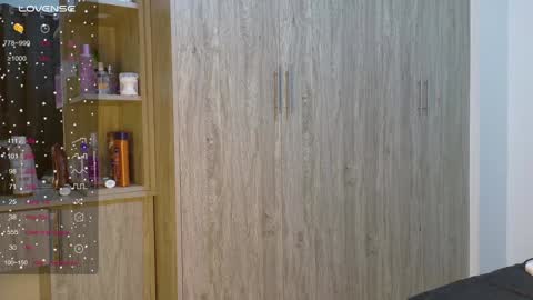 Bestie online show from 01/19/25, 02:04