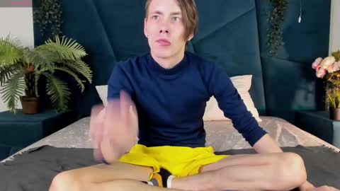 Erick  online show from 03/09/25, 04:22