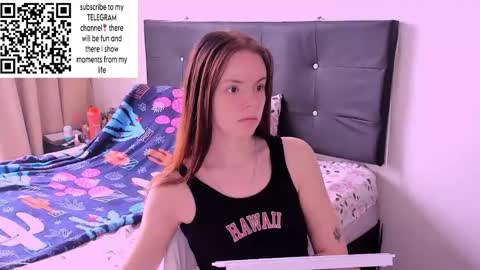 Snapshot of only_sarah1 chatting on 12/15/24, 02:59 only_sarah1 online show from 12/15/24, 02:59