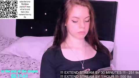 Snapshot of only_sarah1 chatting on 02/11/25, 12:17 only_sarah1 online show from 02/11/25, 12:17