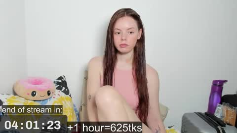 Snapshot of only_sarah1 chatting on 05/18/26, 10:04 only_sarah1 online show from 05/18/26, 10:04