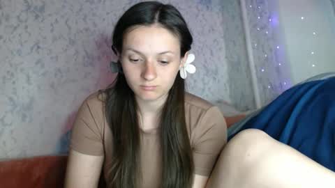 Snapshot of only_ubutterfly chatting on 05/14/26, 06:15 Amalia online show from 05/14/26, 06:15