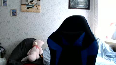 Snapshot of only_ubutterfly chatting on 06/13/26, 01:31 Amalia online show from 06/13/26, 01:31