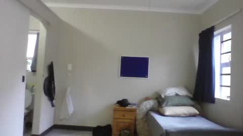 For me to know online show from 10/17/25, 06:16