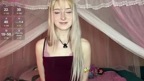 Snapshot of onlyeva1 chatting on 05/10/26, 08:41 Eva online show from 05/10/26, 08:41