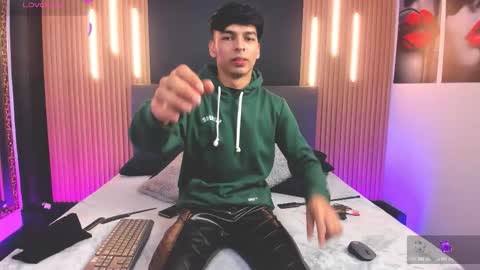 Josh -  Schedule 1400 - 2200 online show from 12/17/25, 06:47