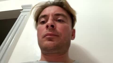 onlyloveyoutwice2016 online show from 11/22/25, 10:53