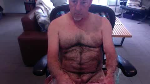 Snapshot of onmike44 chatting on 06/01/26, 05:47 onmike44 online show from 06/01/26, 05:47