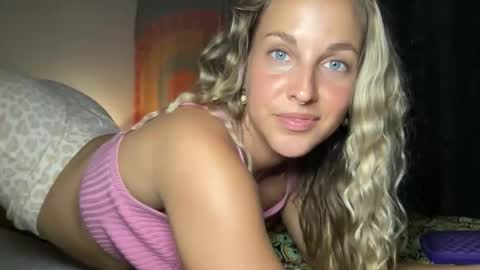 Snapshot of onyx_unleashed chatting on 10/02/25, 03:24 onyx_unleashed online show from 10/02/25, 03:24