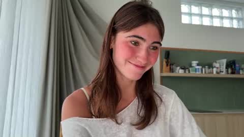 Snapshot of oofbabe__ chatting on 07/10/26, 10:34 Helen online show from 07/10/26, 10:34
