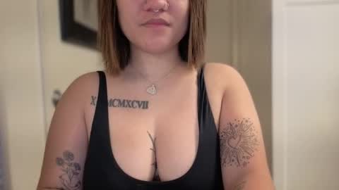 Miss Girly online show from 04/18/26, 08:51