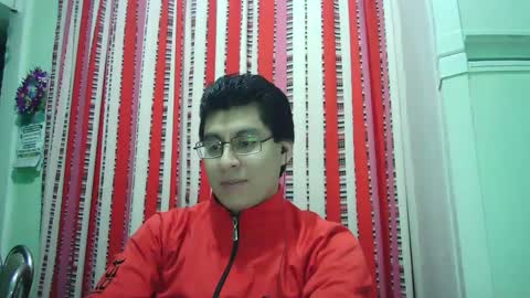 oomaurooo online show from 12/15/24, 05:45