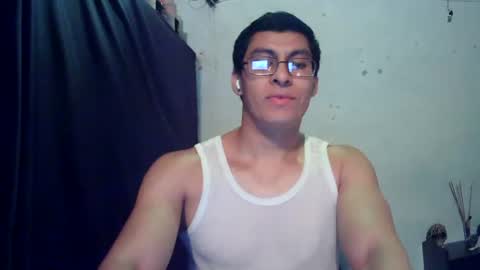 Snapshot of oomaurooo chatting on 07/11/26, 08:06 oomaurooo online show from 07/11/26, 08:06