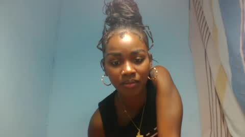 oooorazanasoa online show from 07/12/26, 12:07