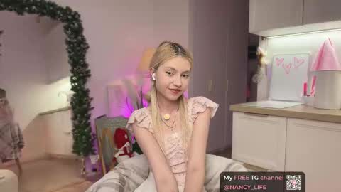 Snapshot of oops_my_english chatting on 01/07/26, 07:05 Nancy online show from 01/07/26, 07:05