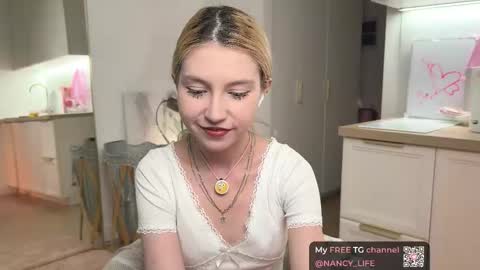 Snapshot of oops_my_english chatting on 01/14/26, 07:19 Nancy online show from 01/14/26, 07:19