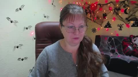 Vanessa online show from 10/23/25, 05:18