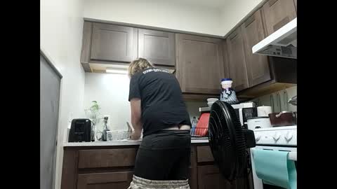 TsJojo online show from 12/13/24, 04:22