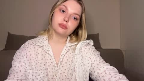 Ophelia online show from 03/31/26, 10:10