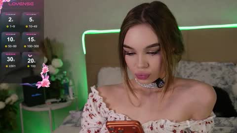 Snapshot of opheliarizz chatting on 02/13/26, 09:55 Ophelia online show from 02/13/26, 09:55