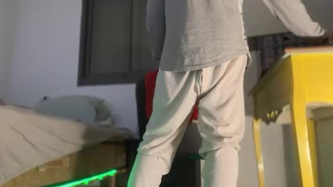 Snapshot of or690 chatting on 12/31/24, 08:15 or online show from 12/31/24, 08:15