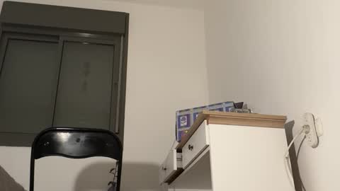 Snapshot of or690 chatting on 02/27/25, 07:12 or online show from 02/27/25, 07:12