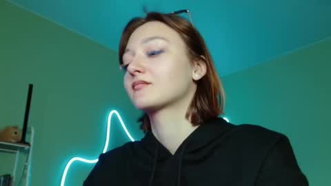 Melani  online show from 10/21/25, 10:16