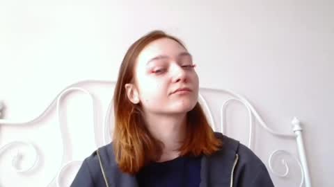 Melani  online show from 04/27/26, 07:06