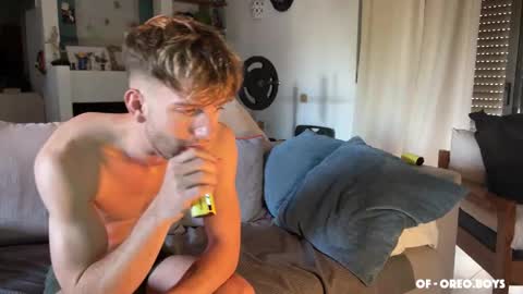 OreoBoys online show from 10/10/25, 04:50