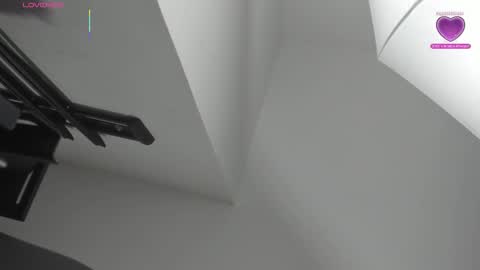 Snapshot of oriana_guzman chatting on 10/31/25, 04:30 Miss Guzman online show from 10/31/25, 04:30