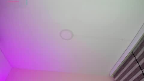 Snapshot of oriana_guzman chatting on 11/11/25, 11:05 Miss Guzman online show from 11/11/25, 11:05