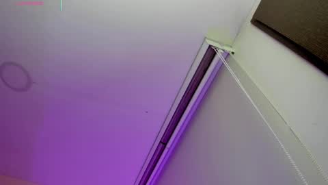 Snapshot of oriana_guzman chatting on 02/18/26, 11:11 Miss Guzman online show from 02/18/26, 11:11