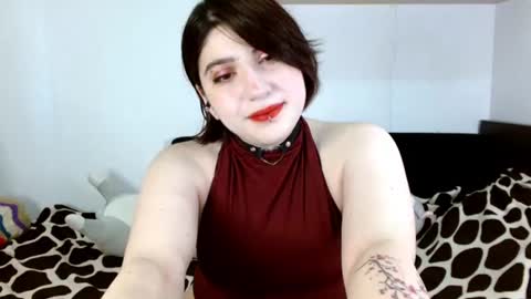 Snapshot of oriana_secret chatting on 06/27/26, 04:17 Oriana online show from 06/27/26, 04:17