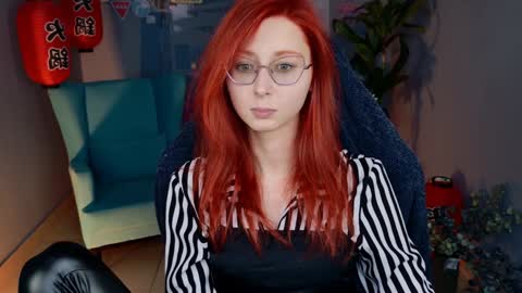 Orianna -  Hi Im into geek culture cosplay crafting LARP games. Shall we play DnD online show from 01/07/25, 03:12