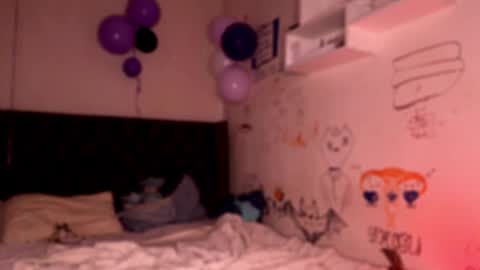 Snapshot of origamicat chatting on 10/07/25, 01:08 origamicat online show from 10/07/25, 01:08