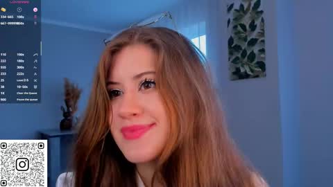 Dolores online show from 09/19/25, 06:37