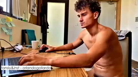 Snapshot of orlando__bloom chatting on 07/19/26, 03:10 Fansly and Instagram - online show from 07/19/26, 03:10