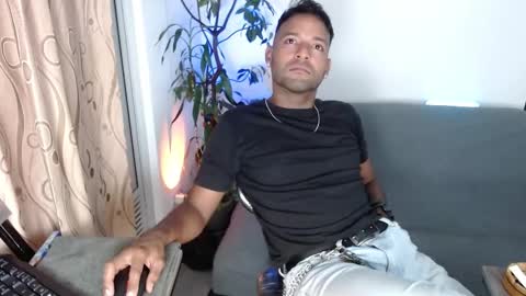 Snapshot of orlando_horny chatting on 10/08/25, 03:59 orlando_horny online show from 10/08/25, 03:59
