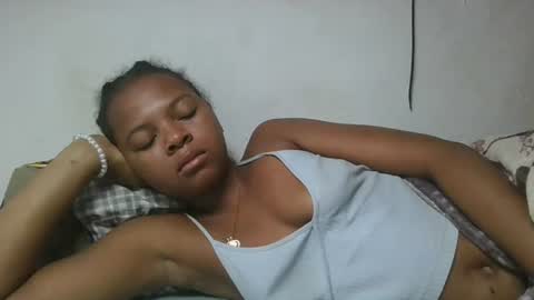 ornellahhh online show from 10/21/25, 02:01