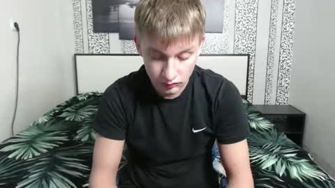 Oscar online show from 10/19/25, 09:04