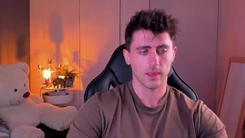 Oscar online show from 10/24/25, 09:22