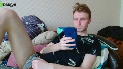 Snapshot of oscar_wildy chatting on 05/04/26, 07:15 Oscar online show from 05/04/26, 07:15